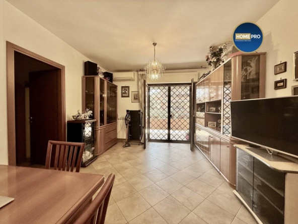 Quadrilocale in piena proprietà con doppio terrazzo e box, Ponte di Nona